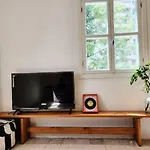 Railway House 1Br Apt W Front Yard